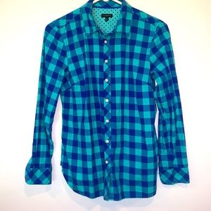 Beautiful blue and teal Talbots plaid button down blouse
